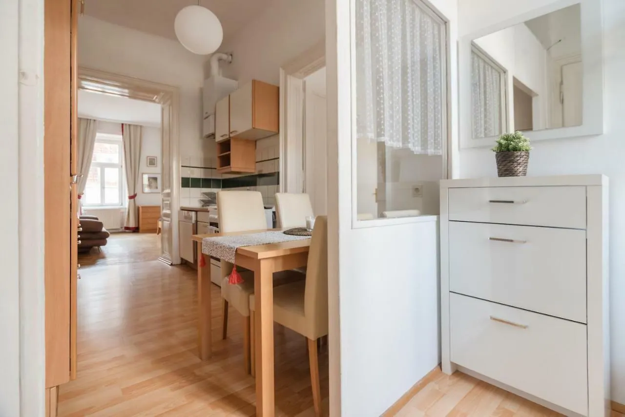 Charming City Apartment Vienna
