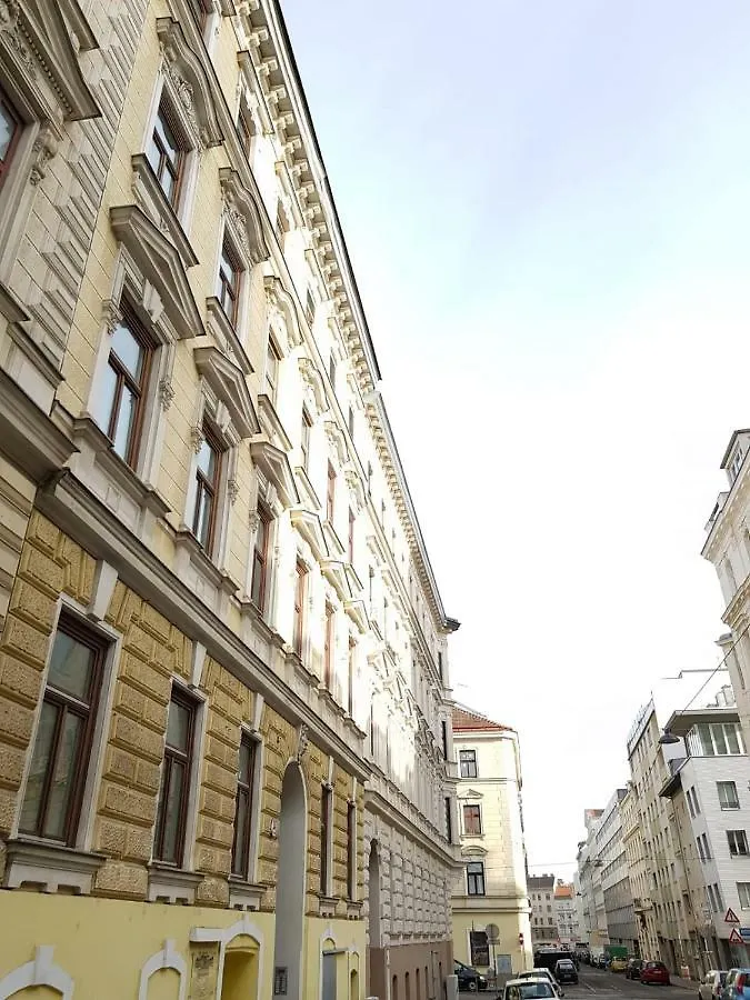 Charming City Apartment Viena 0*,